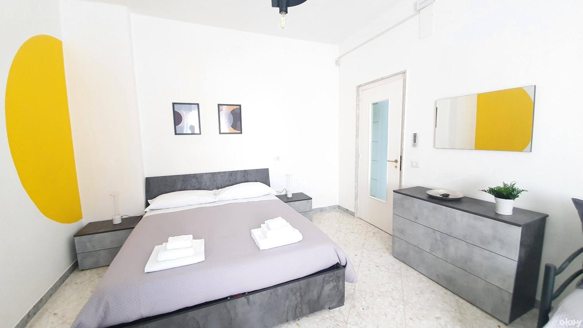 Limited Edition Guesthouse Bari Bagian luar foto