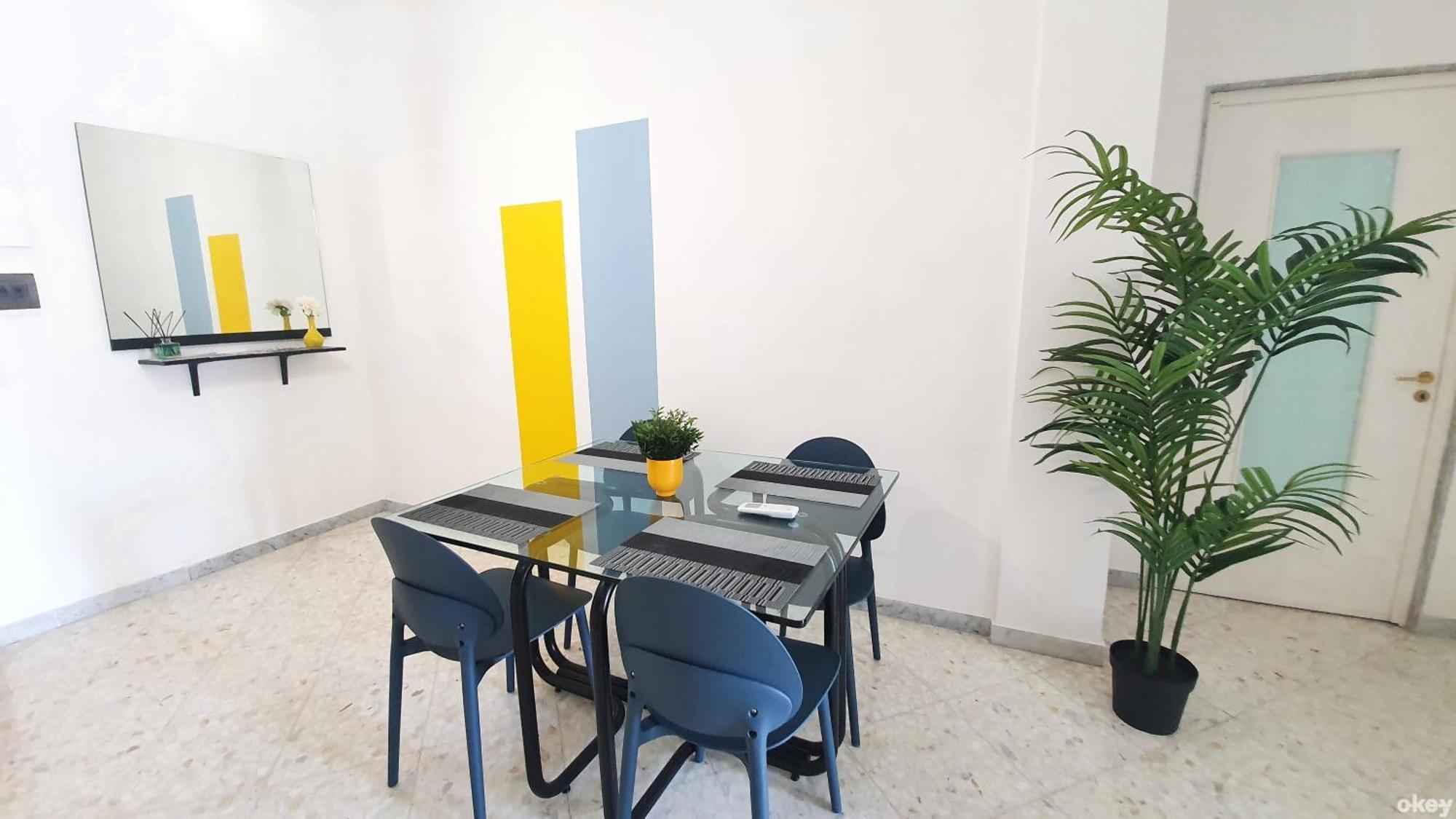 Limited Edition Guesthouse Bari Bagian luar foto