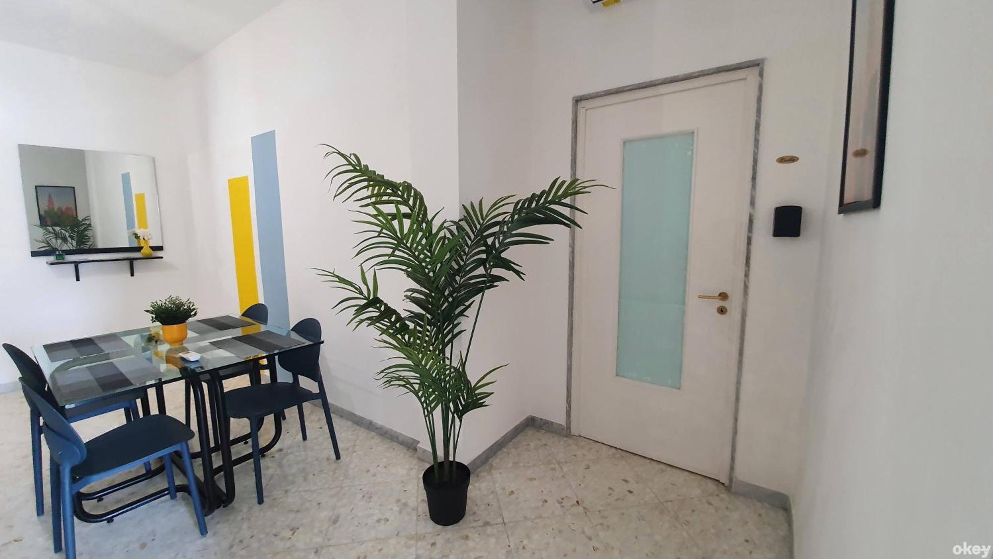Limited Edition Guesthouse Bari Bagian luar foto