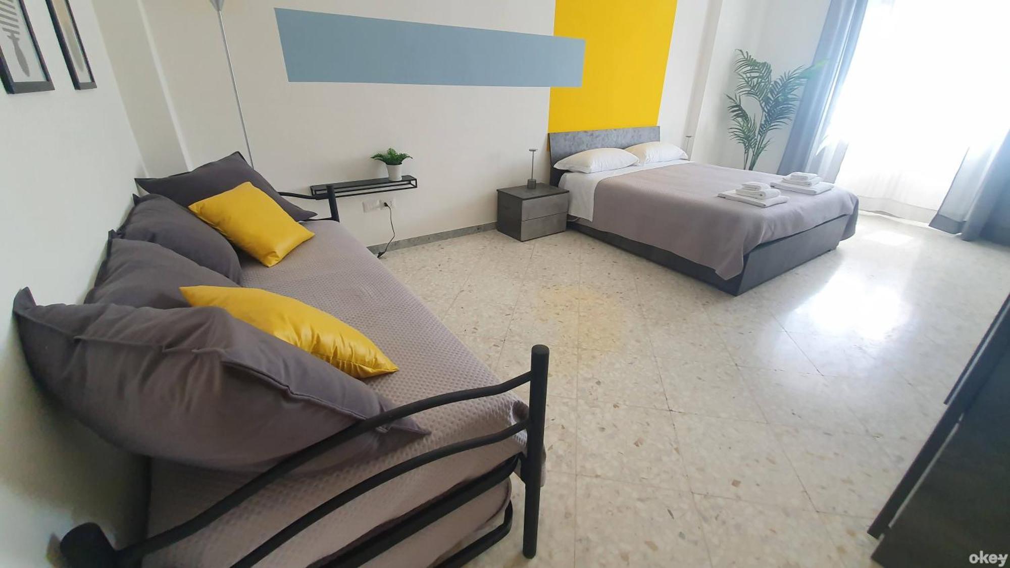 Limited Edition Guesthouse Bari Bagian luar foto
